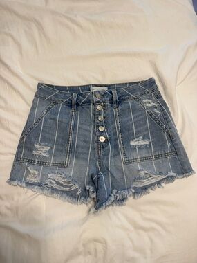 High-Waist Distressed Stripe Denim Shorts - Light Blue